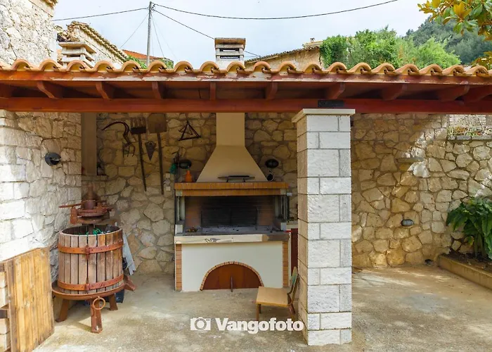 Villa Votistis